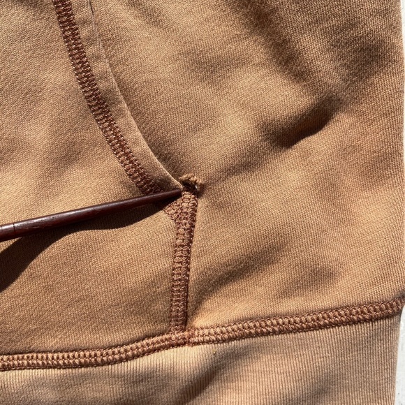 Women's American Eagle Sweatshirt Beige Spell-Out XS Casual College Preppy City - Picture 10 of 16